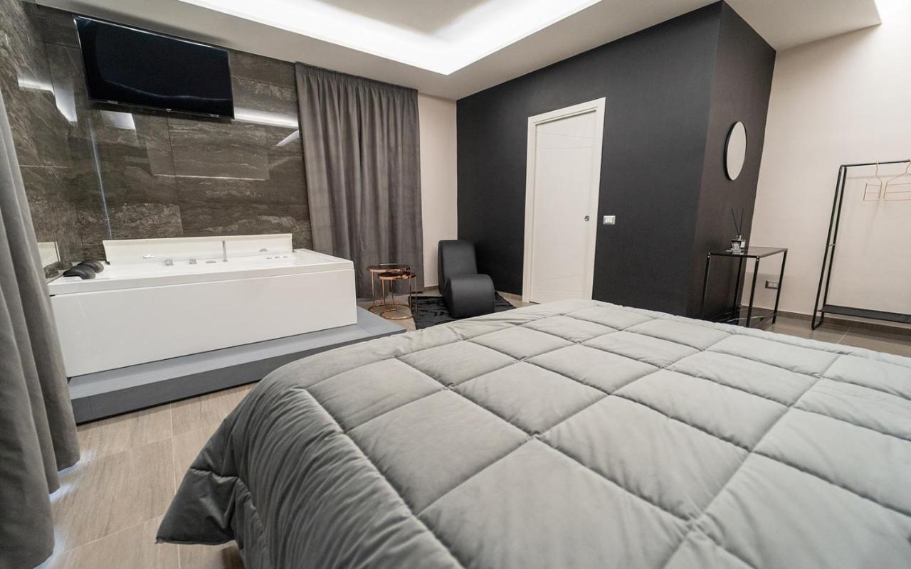 Intimity Luxury Rooms Qualiano Exterior photo